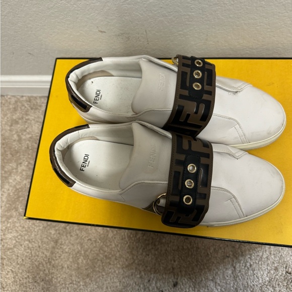 Fendi sneakers - Picture 1 of 6